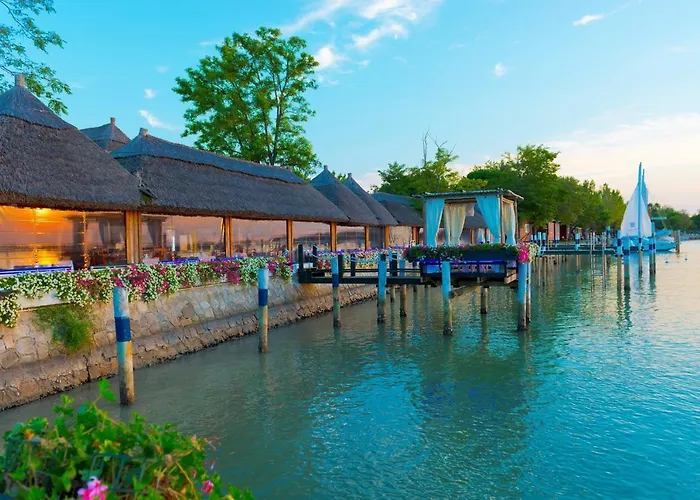 Apartment In 24415 *